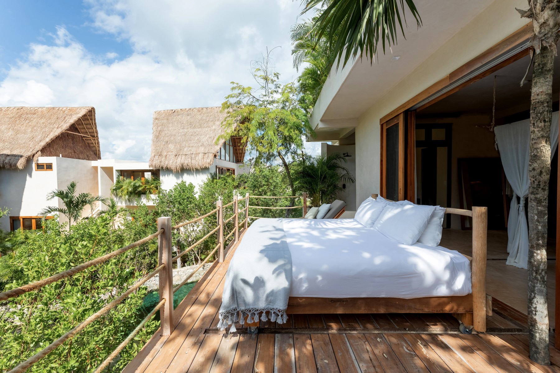 Cenote Master Suite